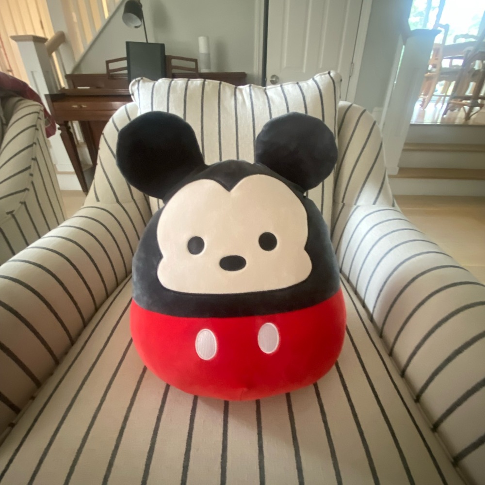 Micky mouse squish mallow, 12 inches